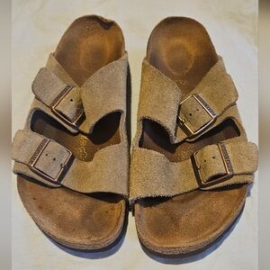 Birkenstock Leather Arizona Sandal 39 soft suede leather tan